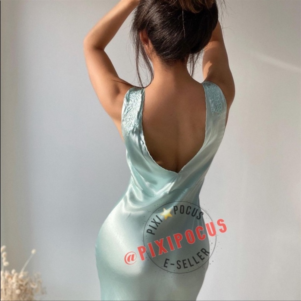 🔥ZARA EMBROIDERED SILK DRESS 🔥 - Picture 13 of 15